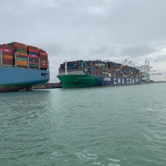 Les géants des mers mesurent aujourd’hui plus de 400 mètres de long et emportent plus de 20000 conteneurs. Porte-conteneurs - Le Havre